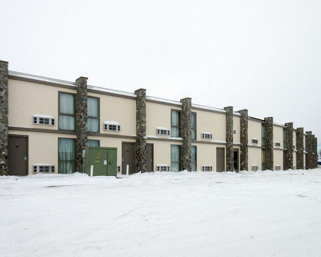 Econo Lodge Inn & Suites Брукингс Экстерьер фото